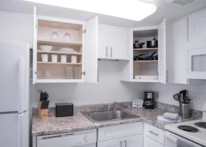 Apartment 203 Fully Furnished, Wifi Included Scottsdale