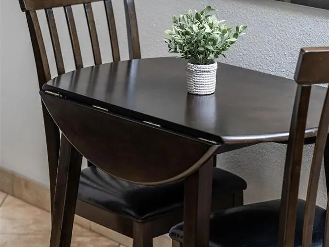 203 Fully Furnished, Wifi Included Apartment *